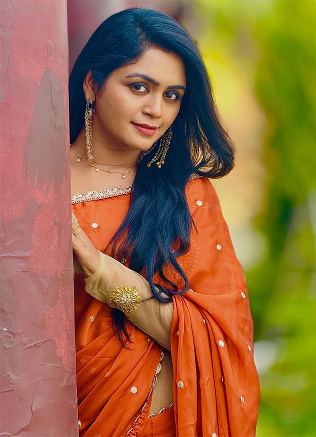 Serial Actress Sirisha Gives Clarity About Her Second Marriage HD Photos10