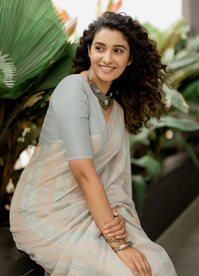 Actress Priya Bhavani Shankar In Irumudi Movie HD Photos10