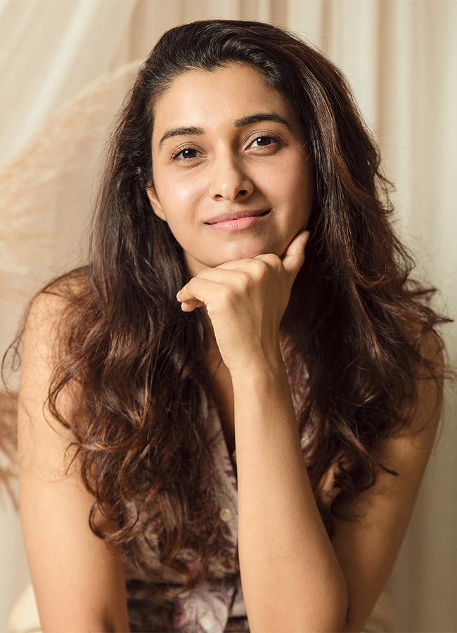 Actress Priya Bhavani Shankar In Irumudi Movie HD Photos4