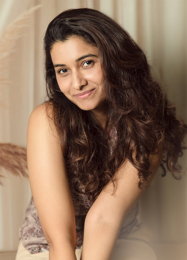 Actress Priya Bhavani Shankar In Irumudi Movie HD Photos5