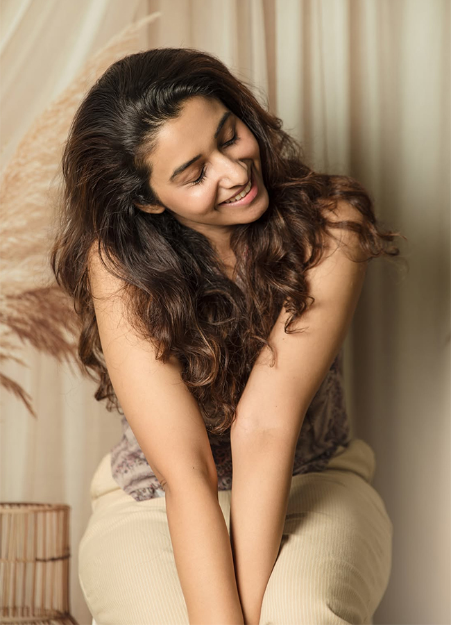 Actress Priya Bhavani Shankar In Irumudi Movie HD Photos6