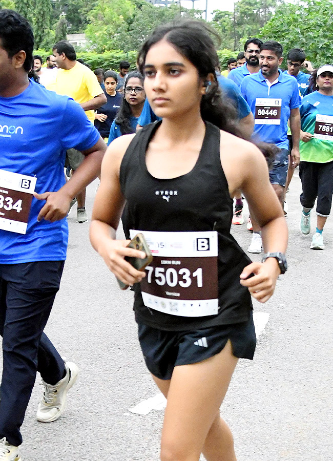 Hyderabad Hosts an Enthusiastic 10K Run Photos22