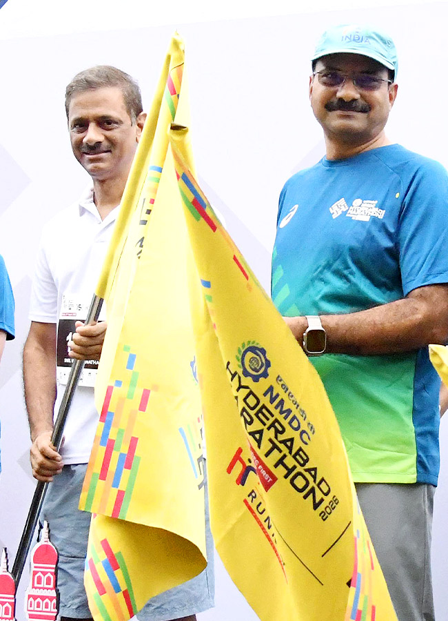 Hyderabad Hosts an Enthusiastic 10K Run Photos25