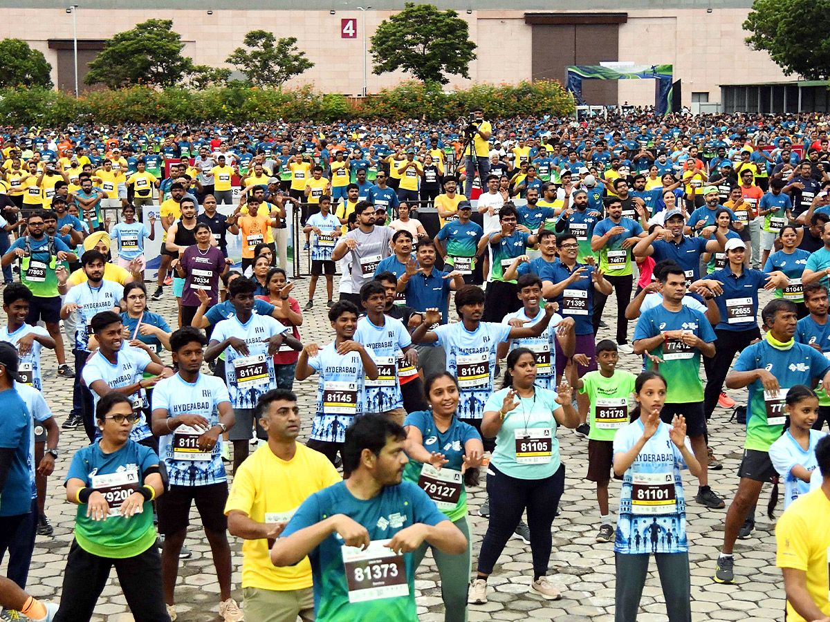 Hyderabad Hosts an Enthusiastic 10K Run Photos3