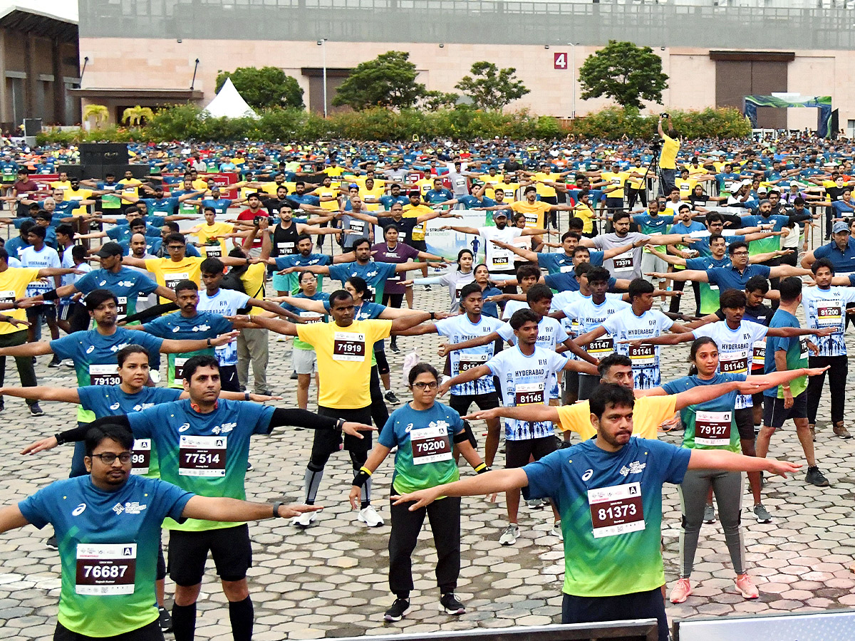 Hyderabad Hosts an Enthusiastic 10K Run Photos6