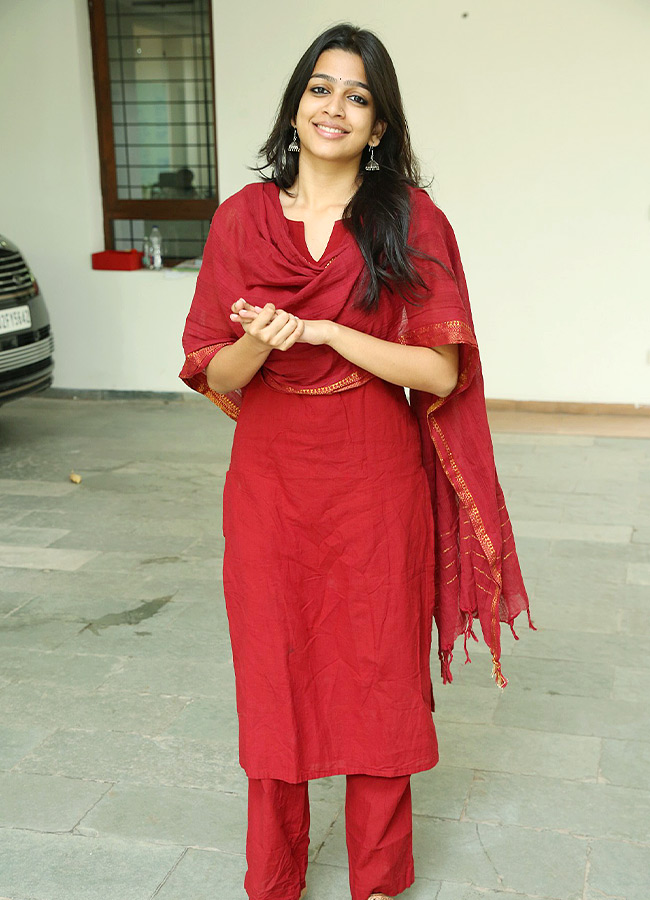 Romanchakam Heroine Ananthika Glamorous Looks Photos10