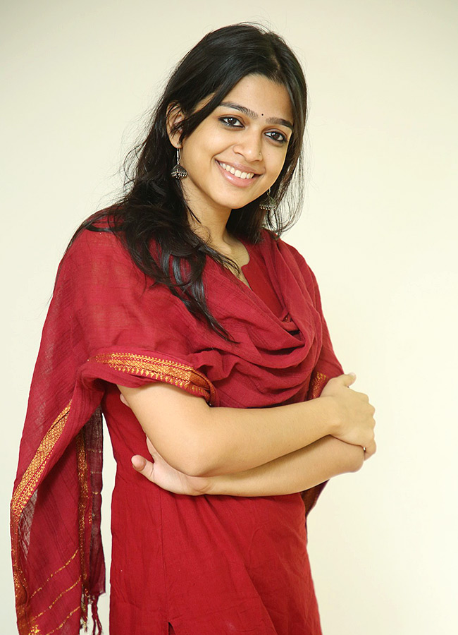 Romanchakam Heroine Ananthika Glamorous Looks Photos5