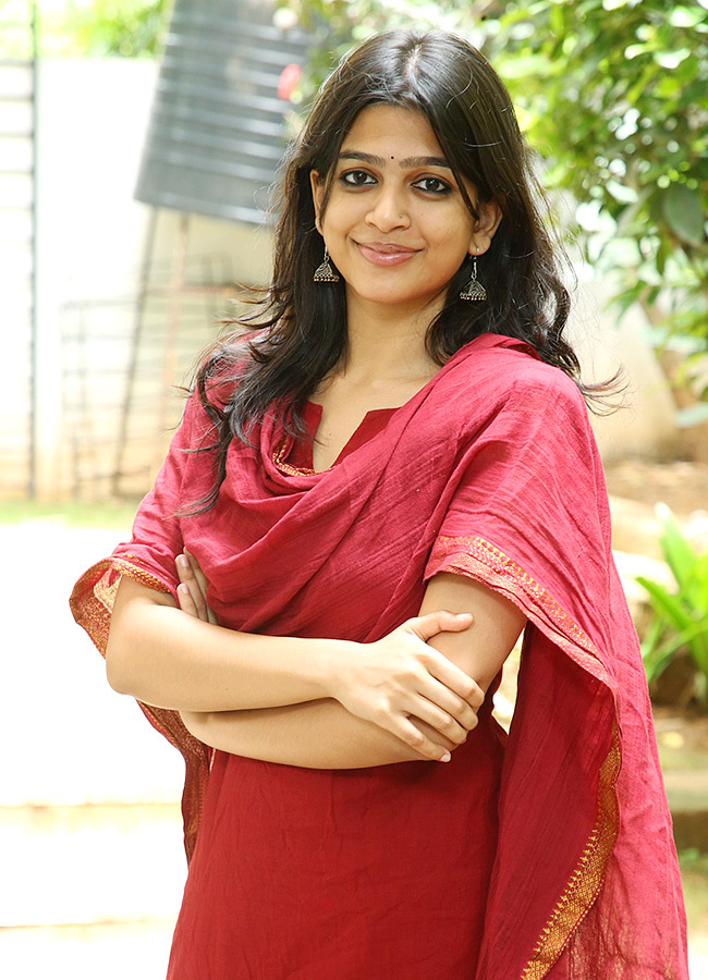 Romanchakam Heroine Ananthika Glamorous Looks Photos8