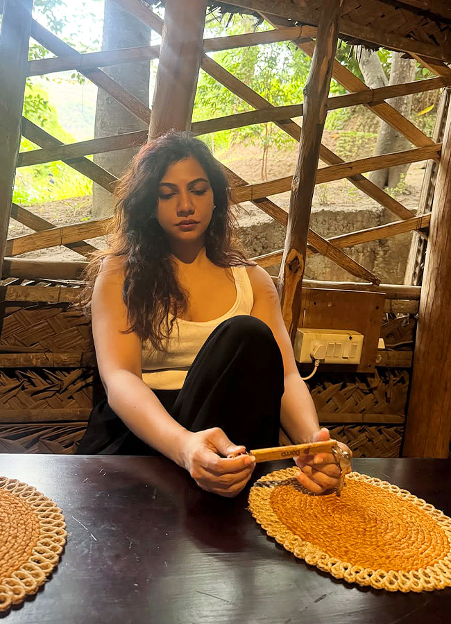 Premam Heroine Enjoys Nature Getaway with Her Sister Photos12