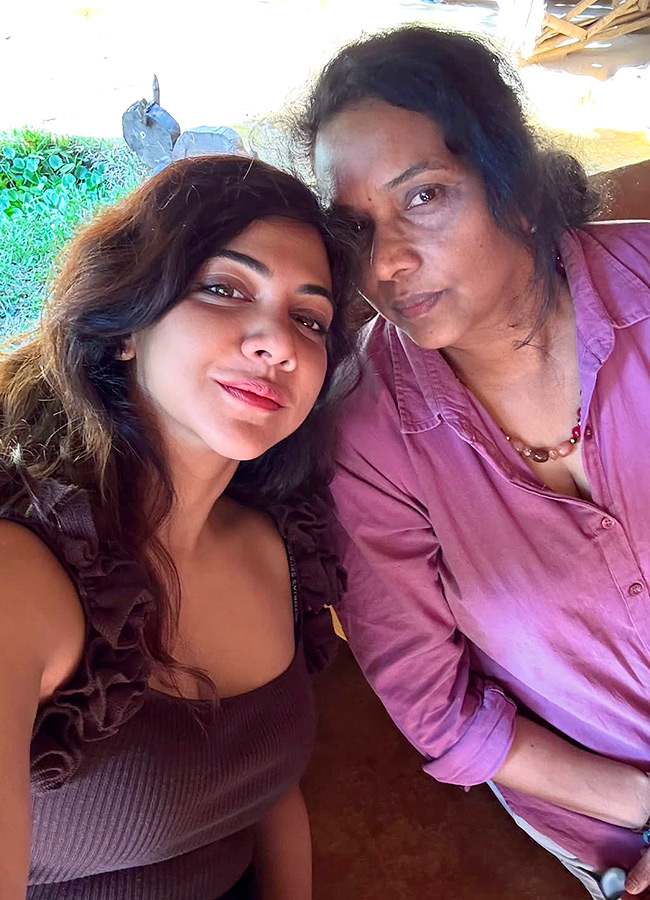 Premam Heroine Enjoys Nature Getaway with Her Sister Photos13
