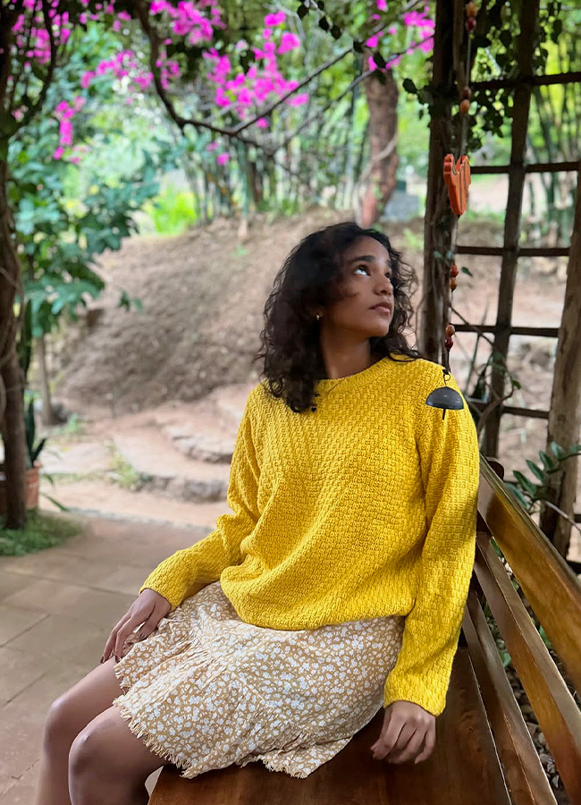 Premam Heroine Enjoys Nature Getaway with Her Sister Photos6
