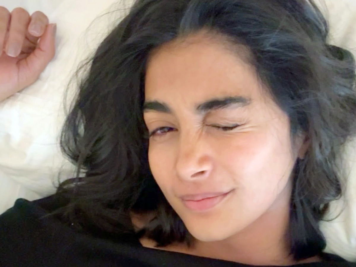 Buttabomma Pooja Hegde Chills on Her USA Trip Stunning Photos9