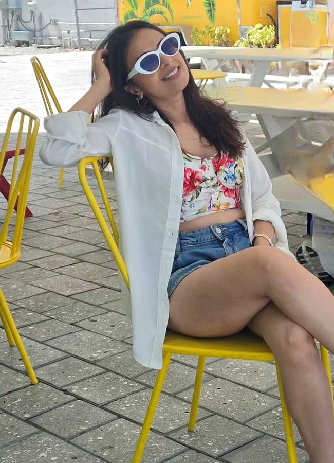 Remember This Tollywood Heroine Birthday Celebration Photos8
