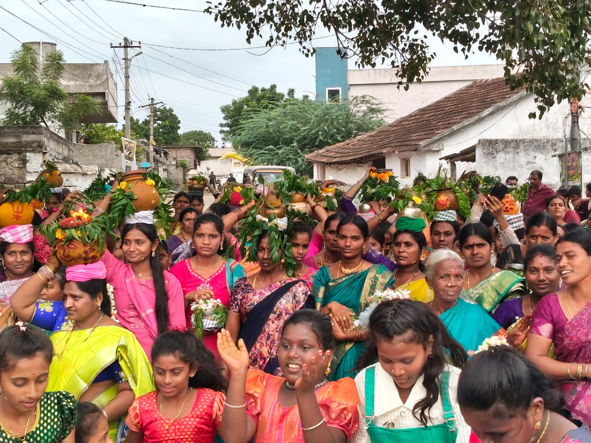 Sravana Masam Bonalu Celebrated Grandly in Nalgonda District11
