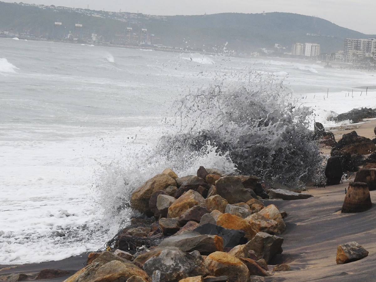Visakhapatnam Beach Sunday Special Photos23