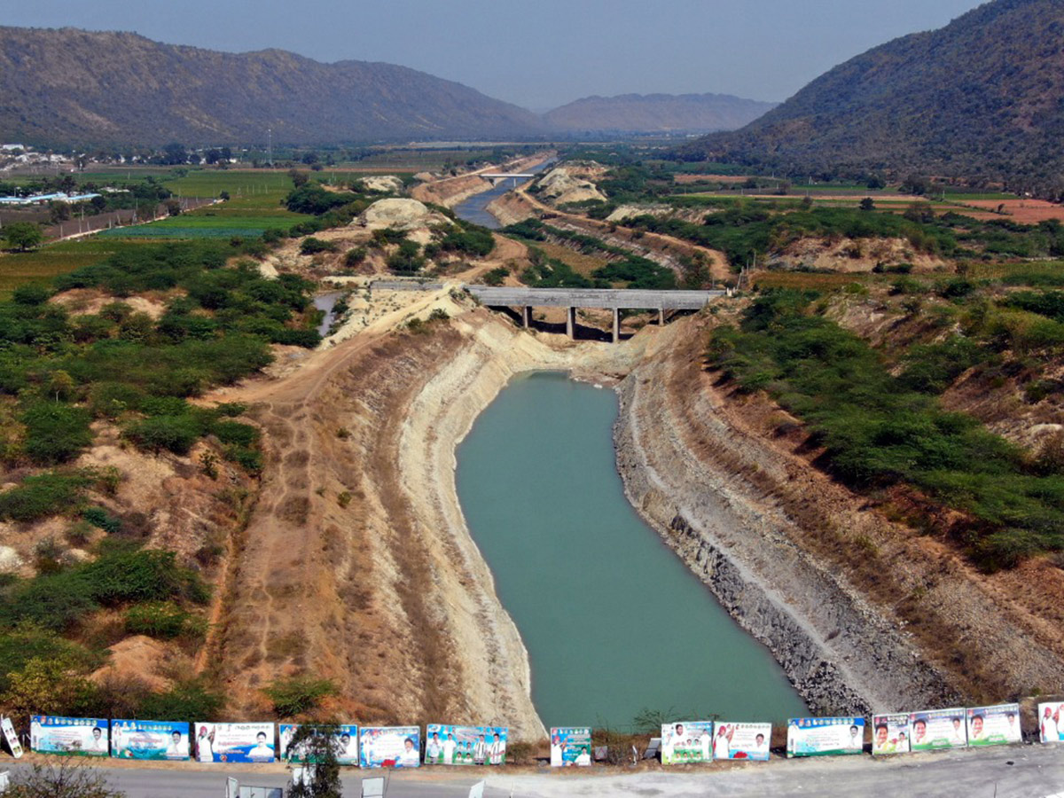 YS Jagan launches Veligonda tunnels in Prakasam district10