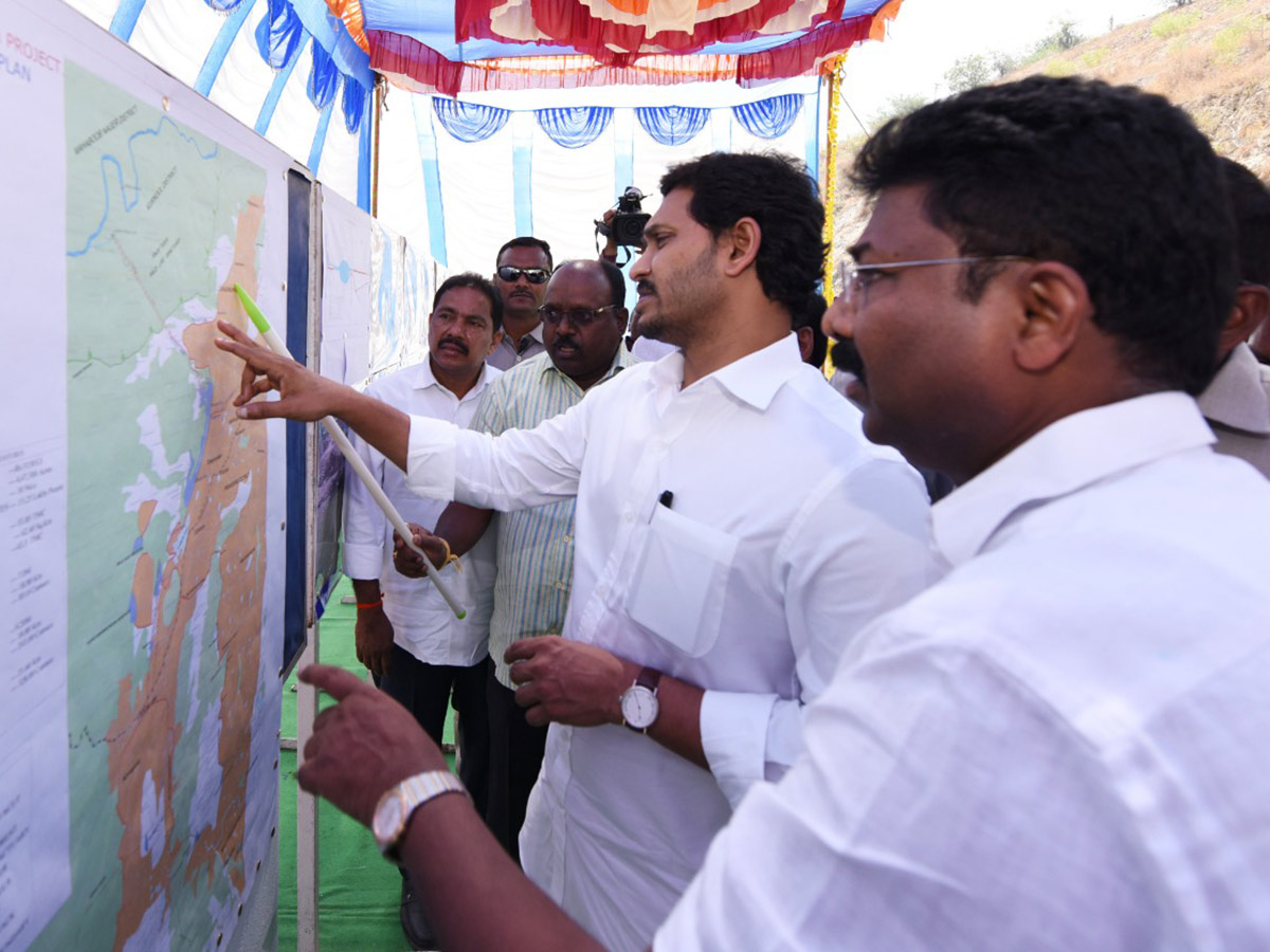 YS Jagan launches Veligonda tunnels in Prakasam district11