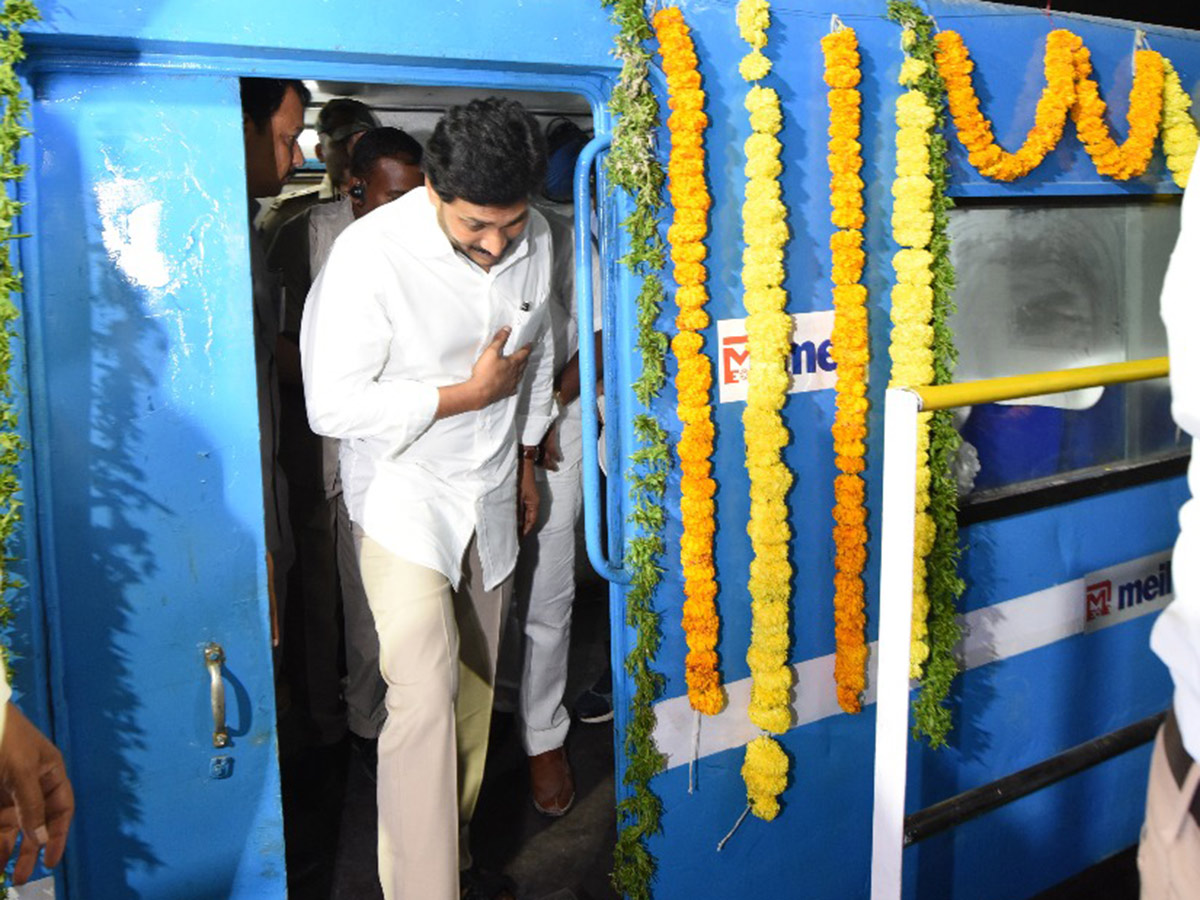 YS Jagan launches Veligonda tunnels in Prakasam district13