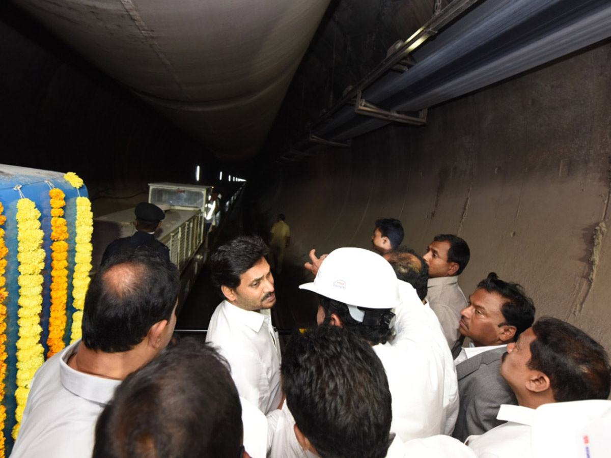 YS Jagan launches Veligonda tunnels in Prakasam district19