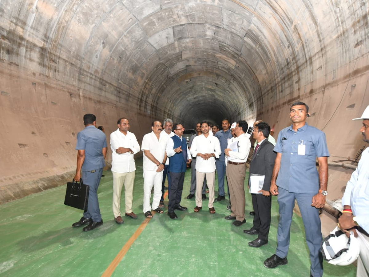 YS Jagan launches Veligonda tunnels in Prakasam district25