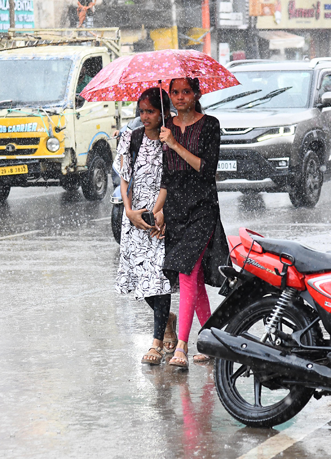 Heavy Rain Lashes Hyderabad Photos17