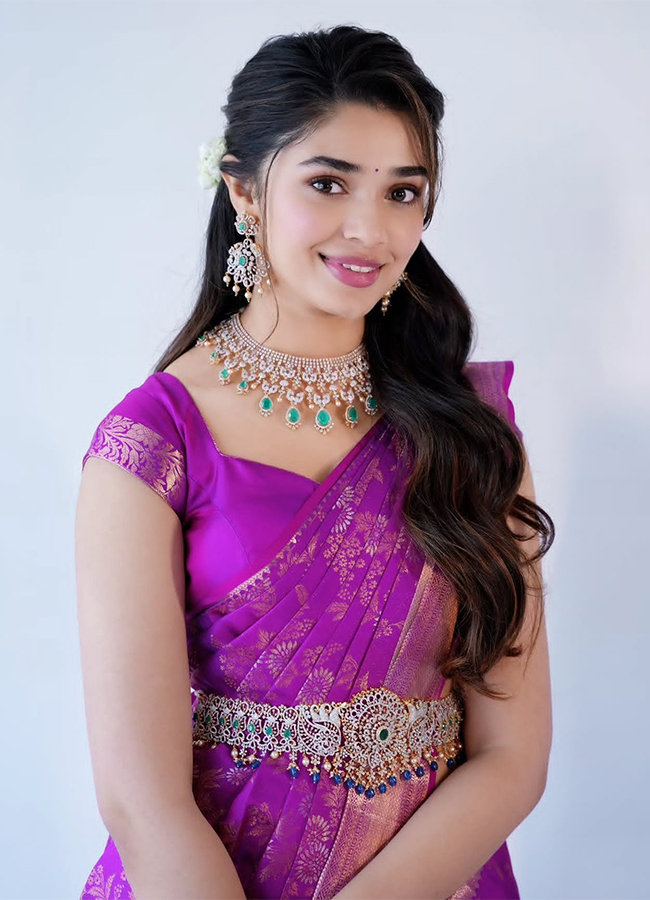 Krithi Shetty Shopping Mall Grand Opening in Mancherial10