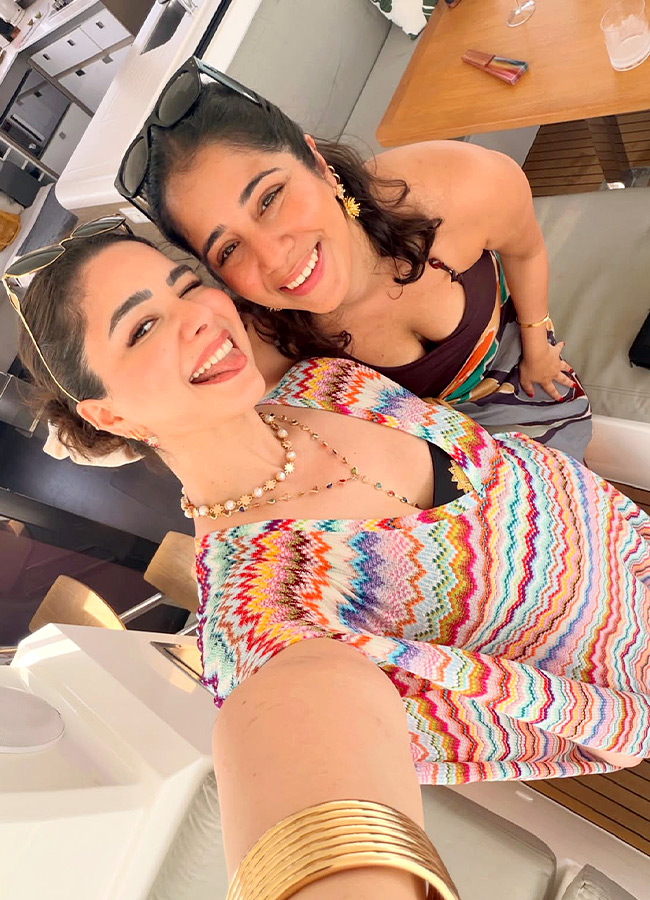 Sara Tendulkar Enjoys a Dream Vacation in Spain Photos11