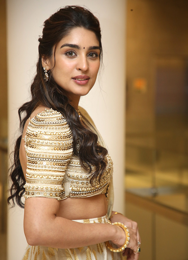 Tollywood Actress Yukti Thareja KJQ Movie Latest Photos Viral12