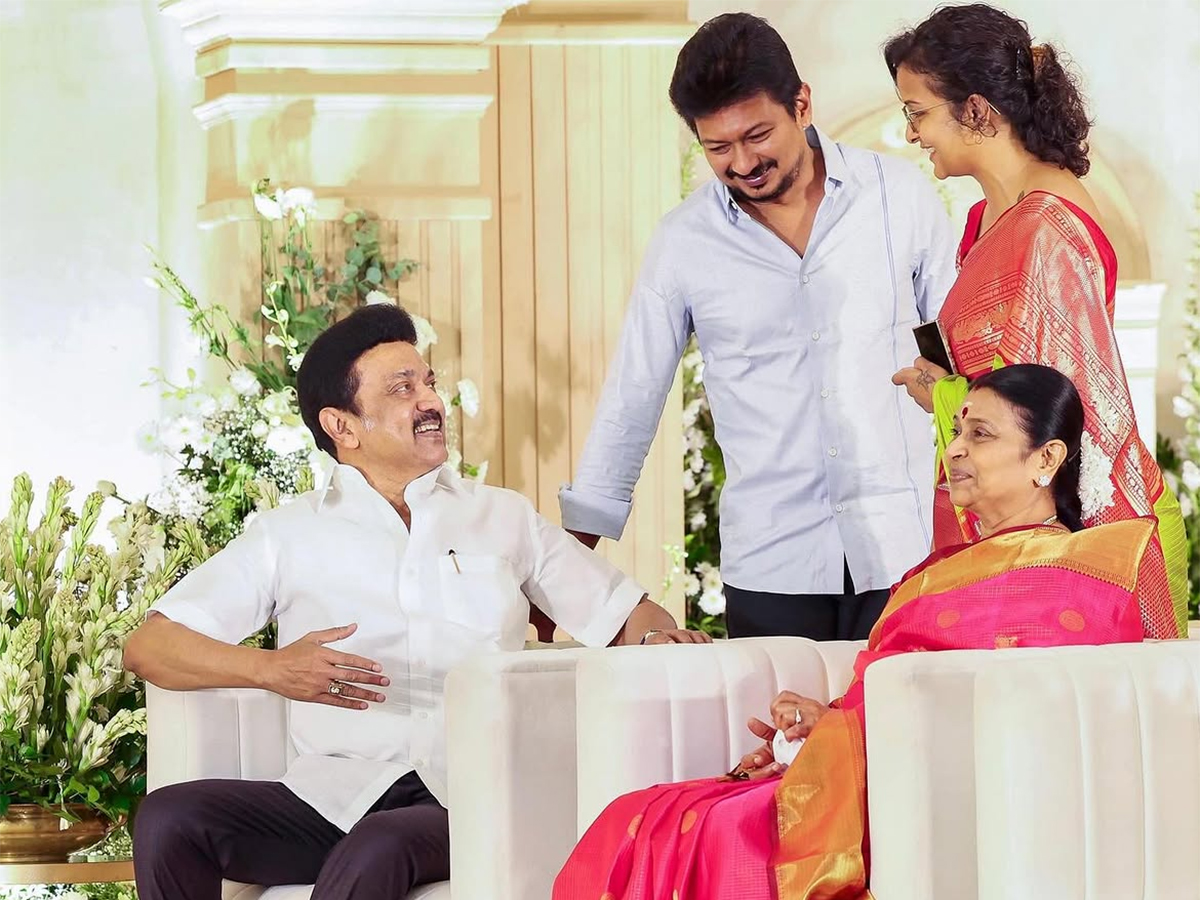 Udhayanidhi Stalin Arrest News: Rare Family Photos With Wife Kiruthiga and Kids Go Viral5