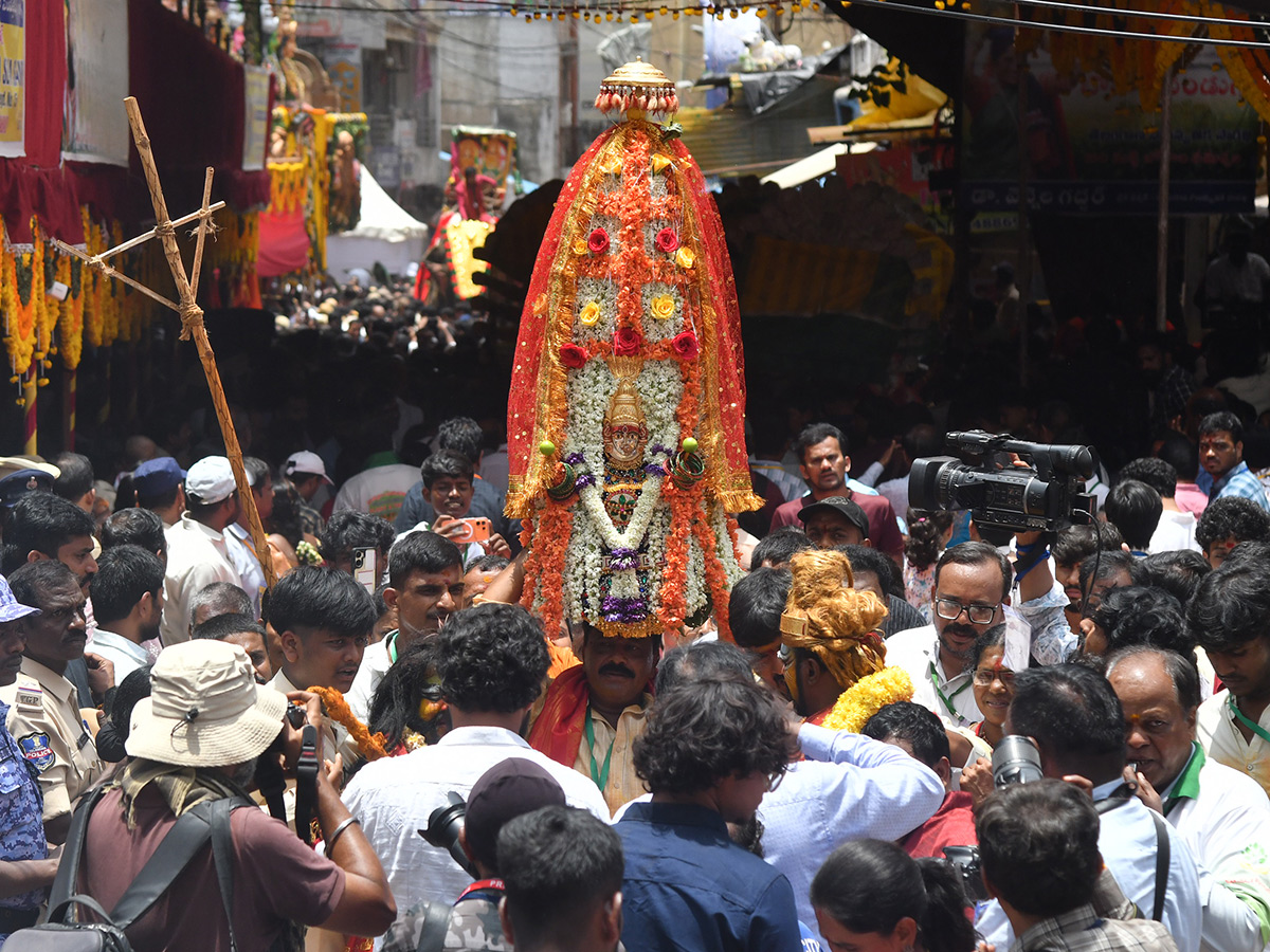 Ujjaini Mahankali Bonalu 2026 in Secunderabad HD Photos10