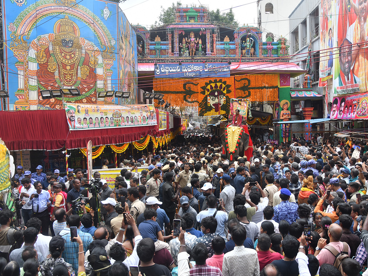 Ujjaini Mahankali Bonalu 2026 in Secunderabad HD Photos11