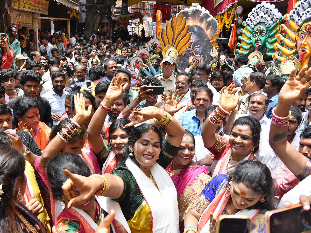 Ujjaini Mahankali Bonalu 2026 in Secunderabad HD Photos30