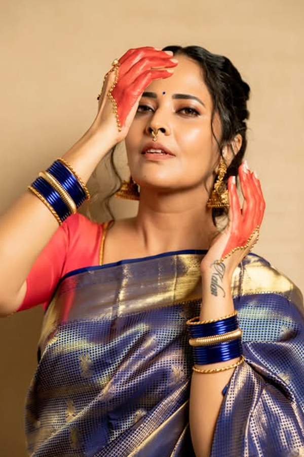Anchor Anasuya Bharadwaj Stunning Looks In Saree Photos15