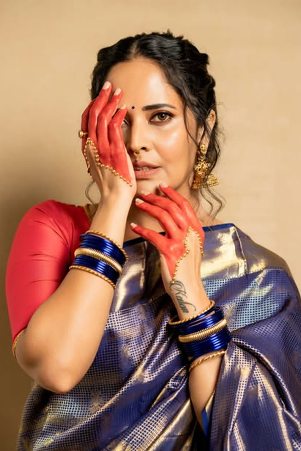 Anchor Anasuya Bharadwaj Stunning Looks In Saree Photos3