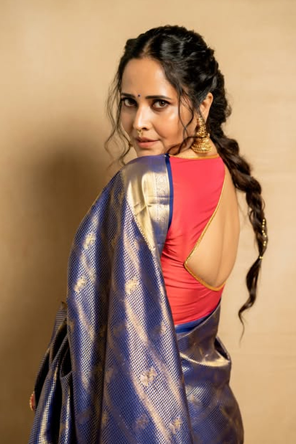 Anchor Anasuya Bharadwaj Stunning Looks In Saree Photos6