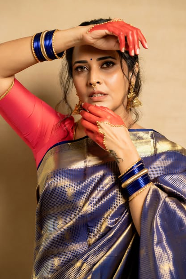 Anchor Anasuya Bharadwaj Stunning Looks In Saree Photos8