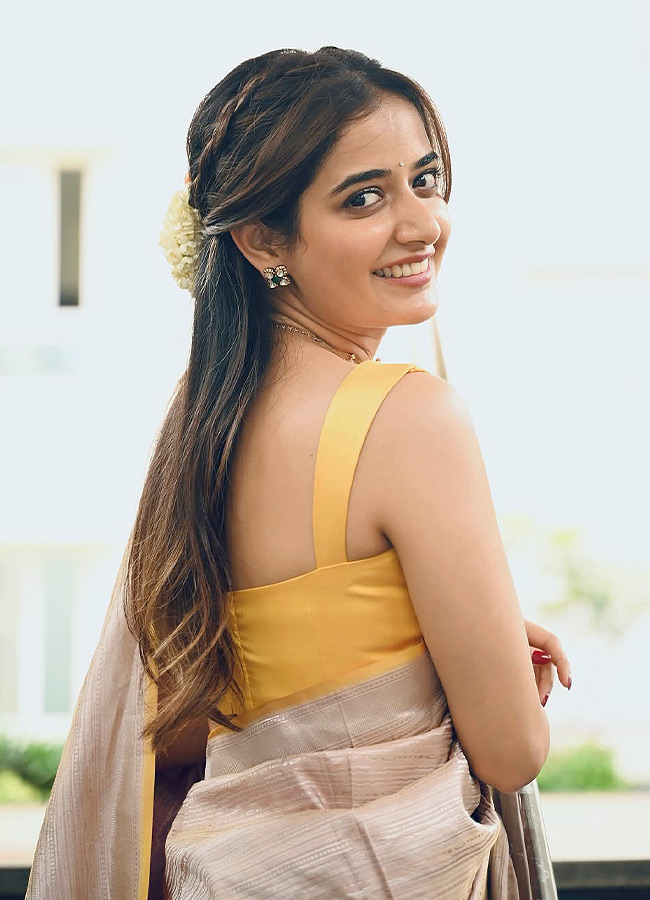 Beautiful Ashika Ranganath Birthday Special Photos15