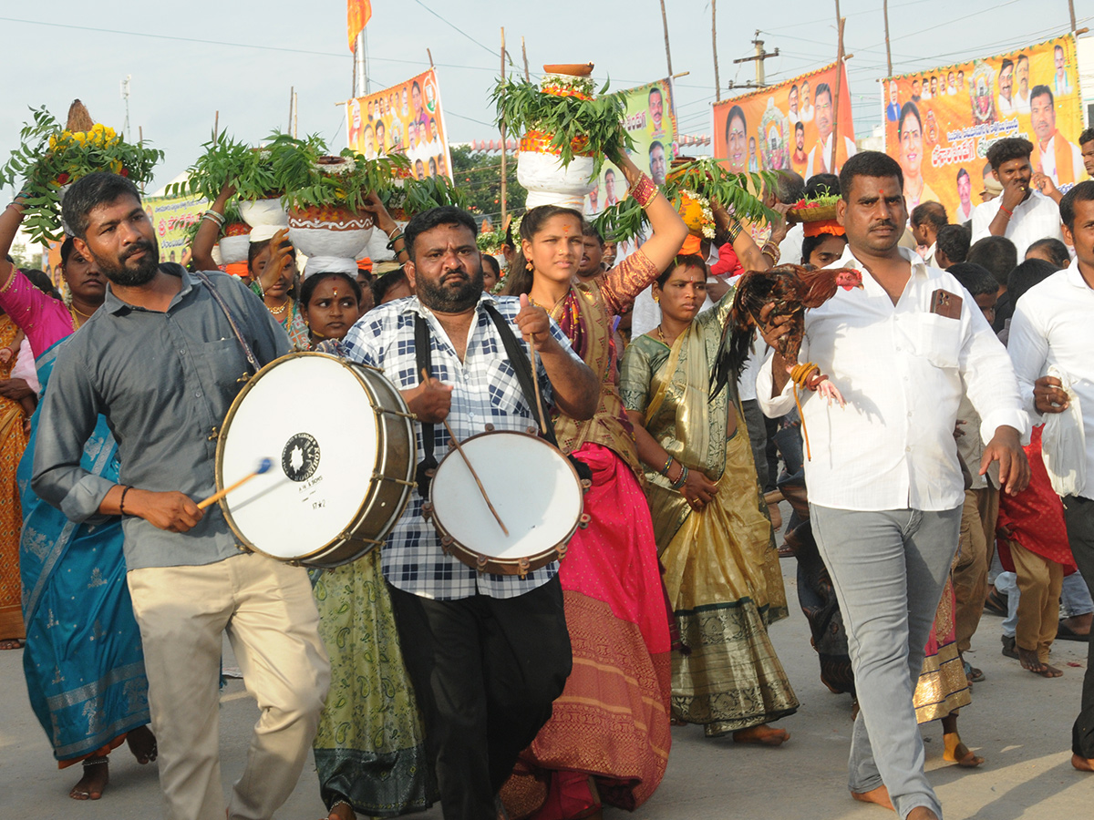 Bonalu 2026 Celebrations Mahbubnagar Telangana10