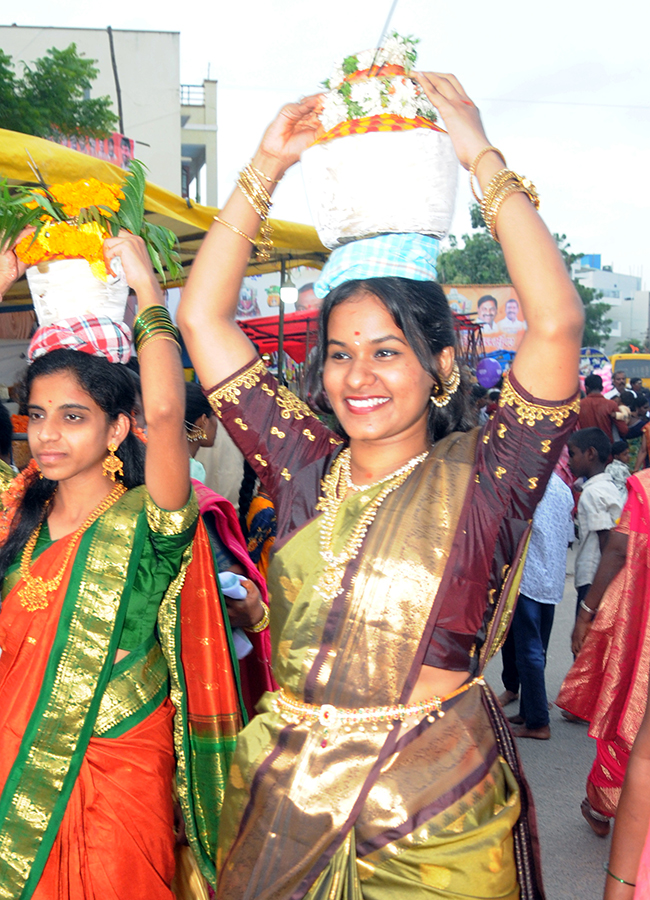 Bonalu 2026 Celebrations Mahbubnagar Telangana12