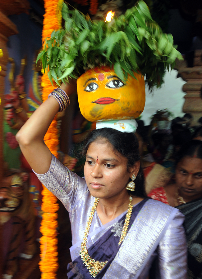 Bonalu 2026 Celebrations Mahbubnagar Telangana15
