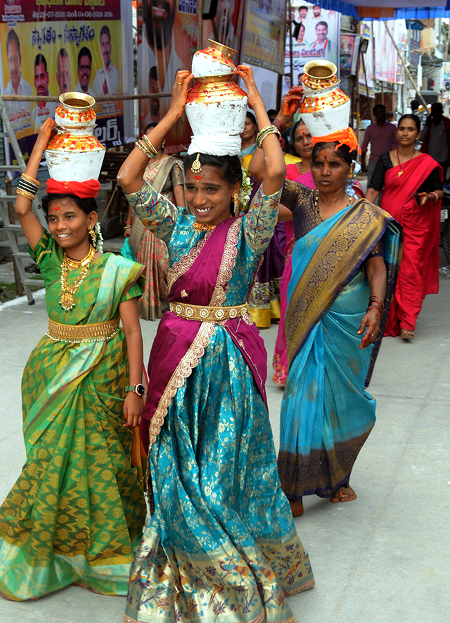 Bonalu 2026 Celebrations Mahbubnagar Telangana17