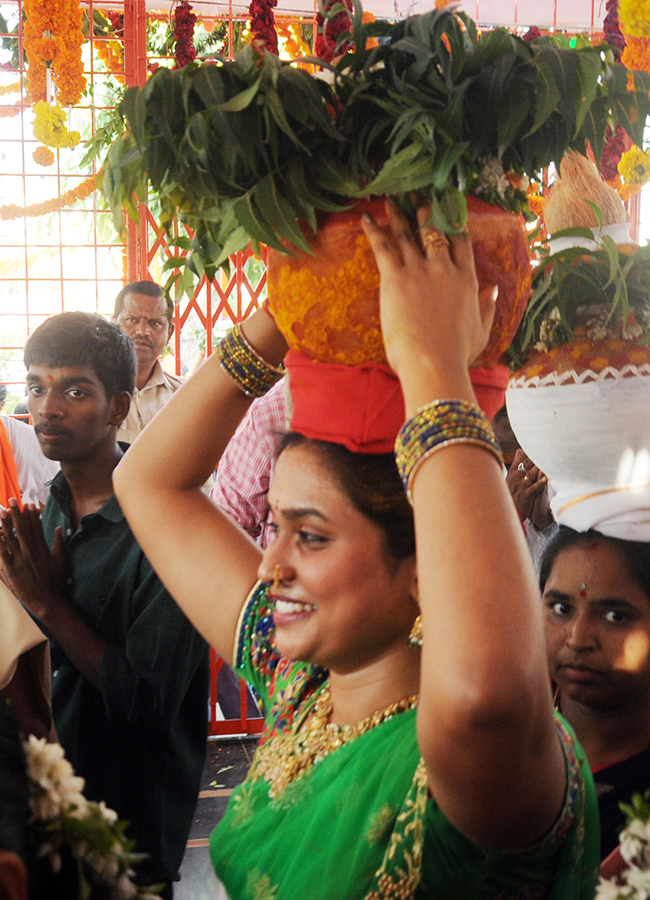 Bonalu 2026 Celebrations Mahbubnagar Telangana19