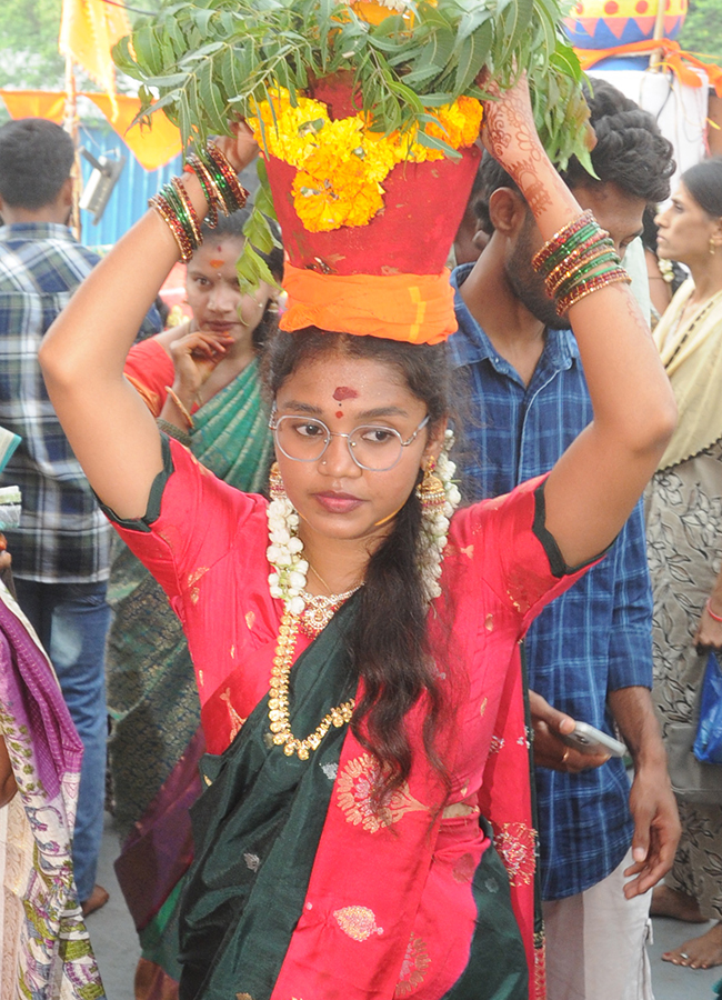 Bonalu 2026 Celebrations Mahbubnagar Telangana20