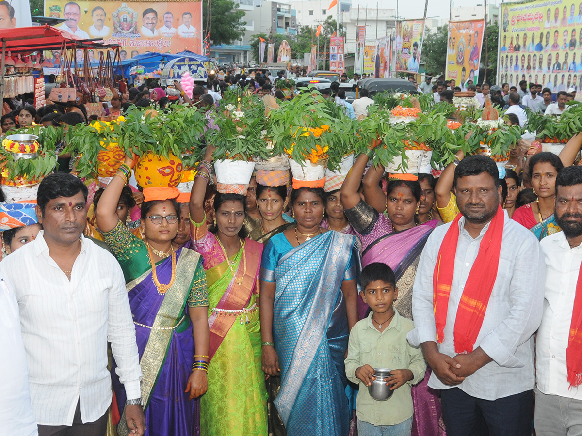 Bonalu 2026 Celebrations Mahbubnagar Telangana23