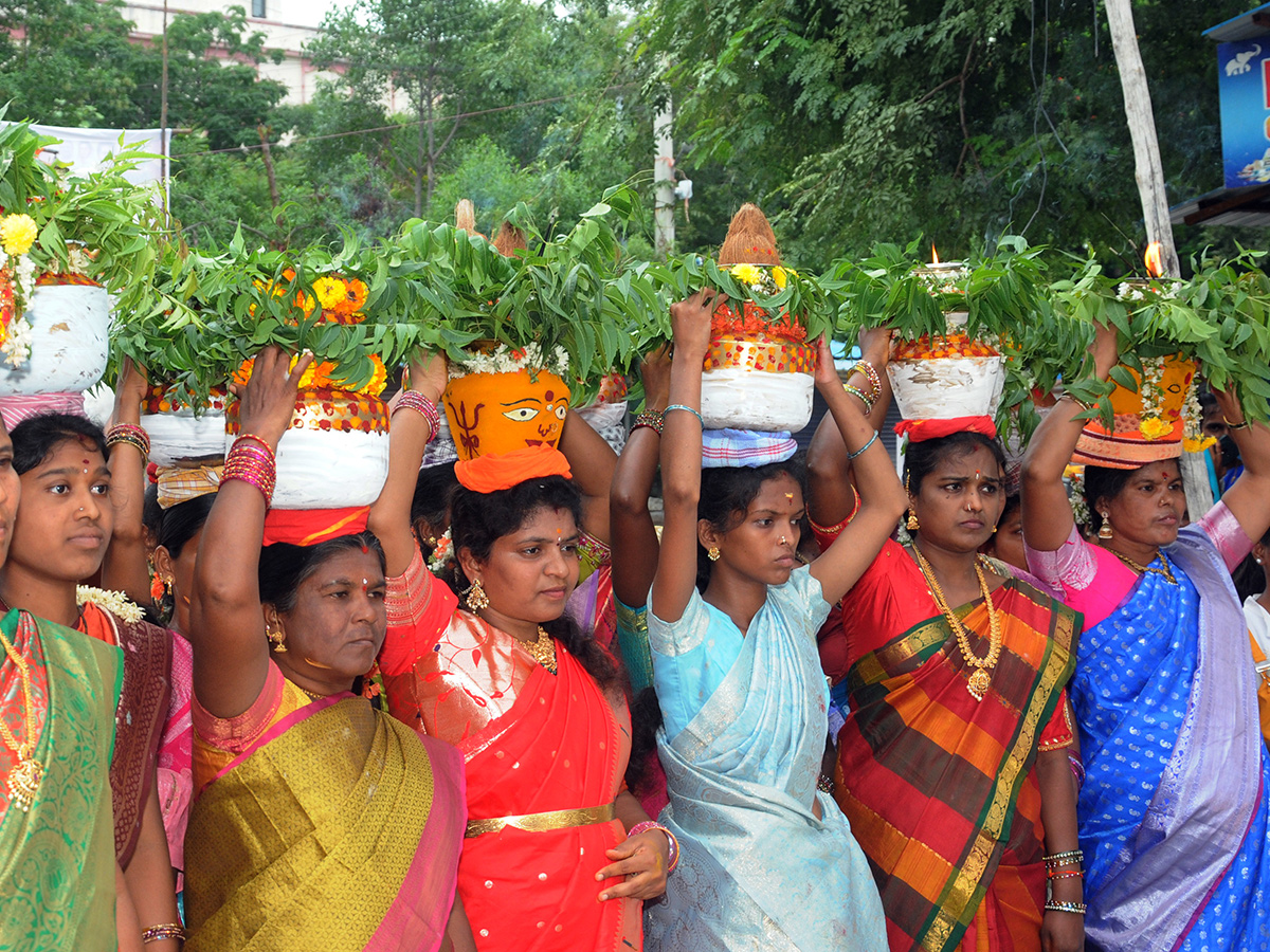 Bonalu 2026 Celebrations Mahbubnagar Telangana4