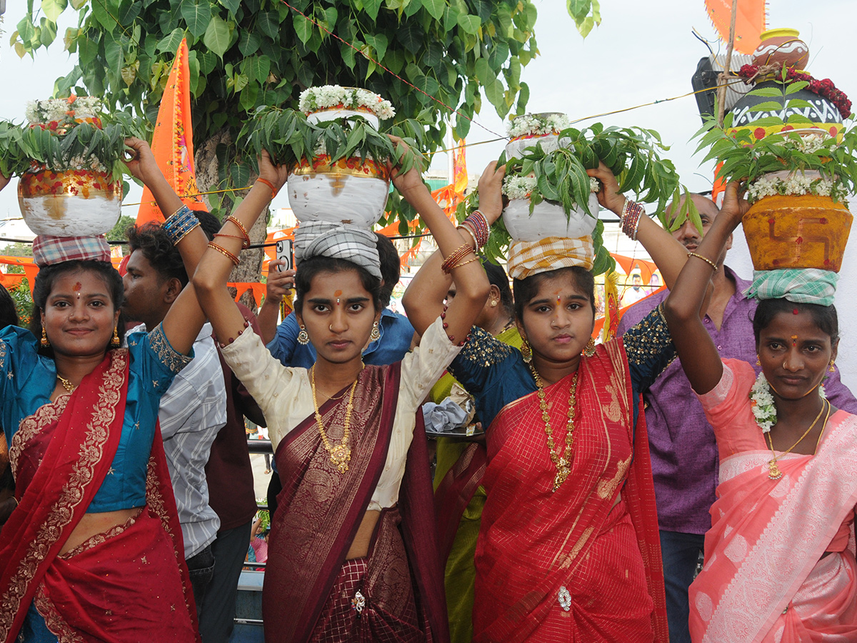 Bonalu 2026 Celebrations Mahbubnagar Telangana7