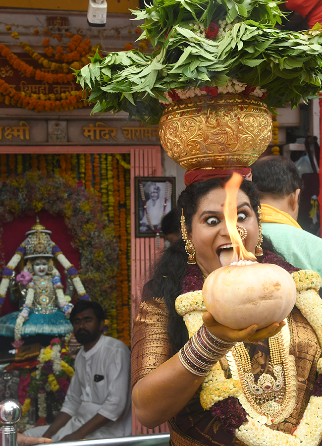 Charminar Bonalu Celebrations At Bhagyalakshmi Temple13