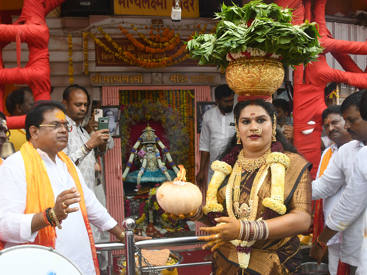 Charminar Bonalu Celebrations At Bhagyalakshmi Temple2