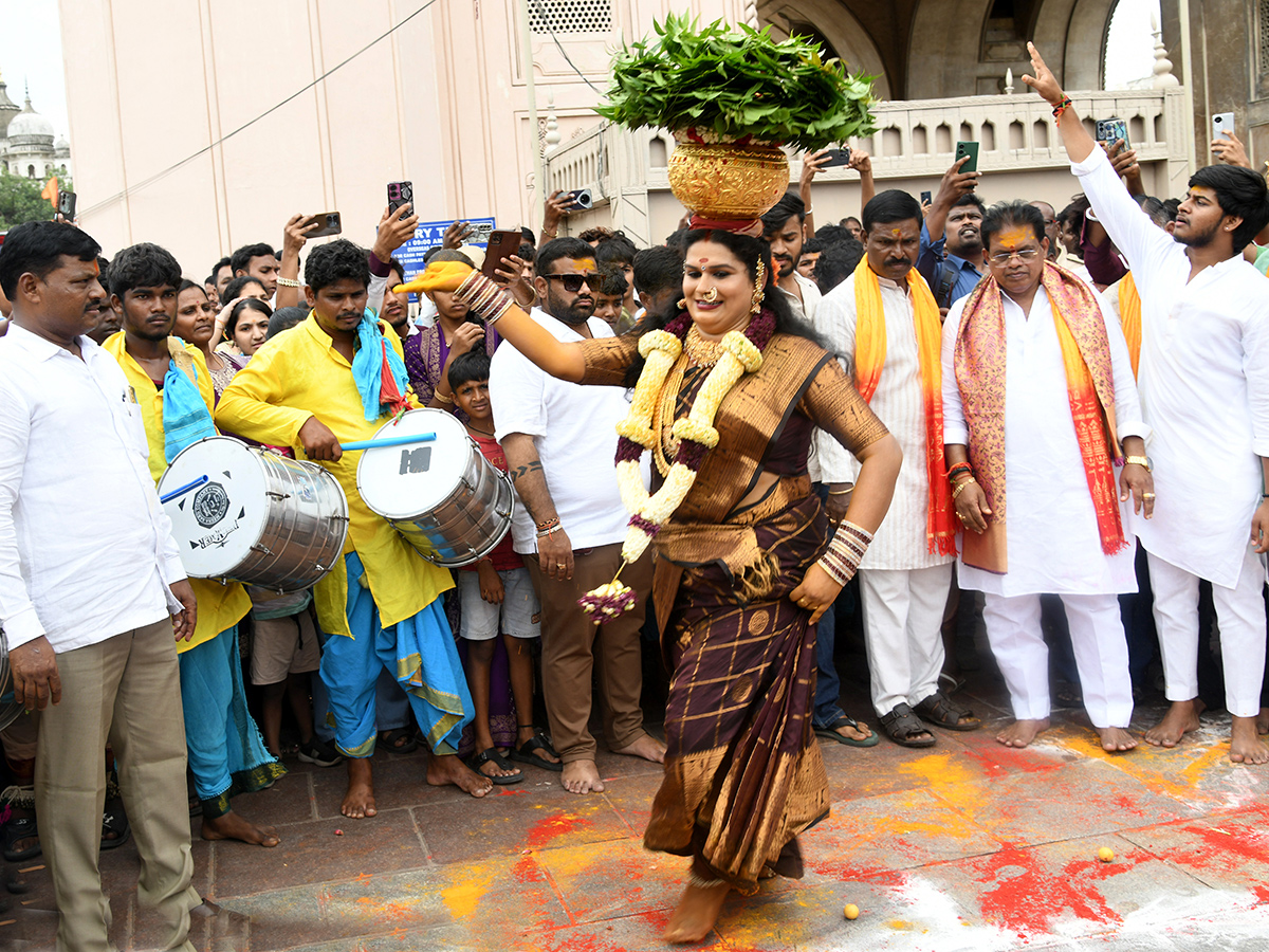 Charminar Bonalu Celebrations At Bhagyalakshmi Temple3