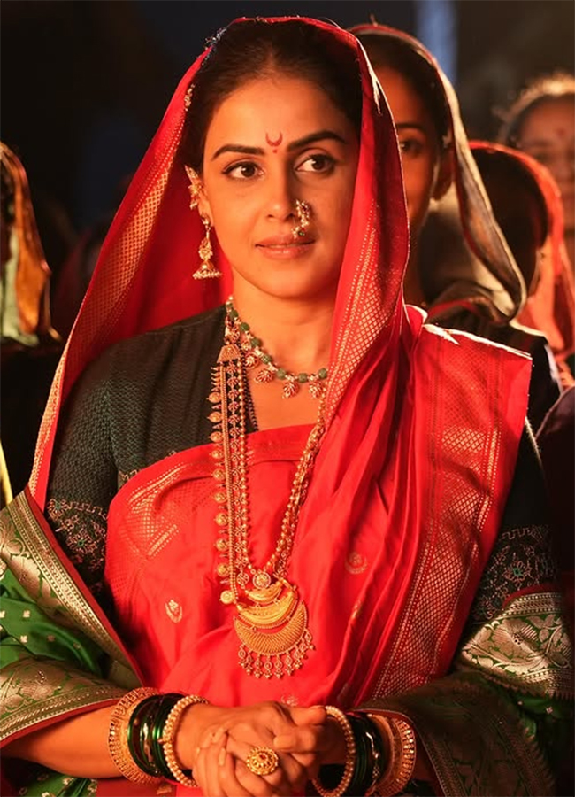 Indian Actress Genelia Birthday Photos8